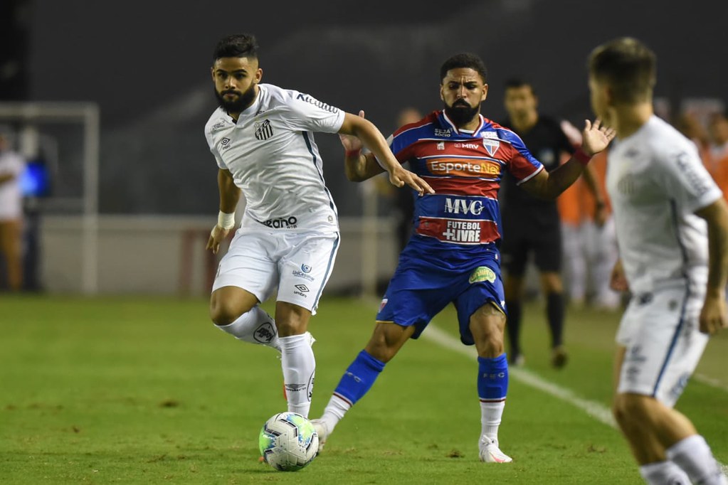 Desgastado, Santos empata com Fortaleza pelo Campeonato Brasileiro
