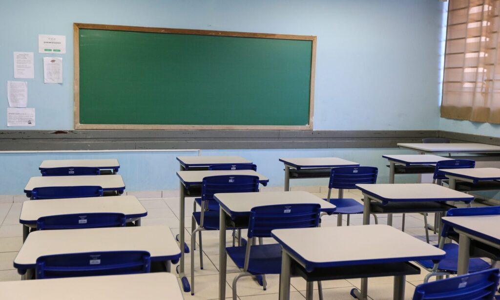 Pais pressionam Covas para volta às aulas em outubro nas escolas particulares