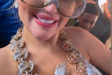 ‘Tirei foto com geral com cordão, sem cordão’, diz Deolane Bezerra sobre selfie com acessório de chefe do tráfico da Maré