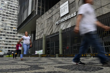 A Petrobras alcança acordo para liquidar débito com o governo federal