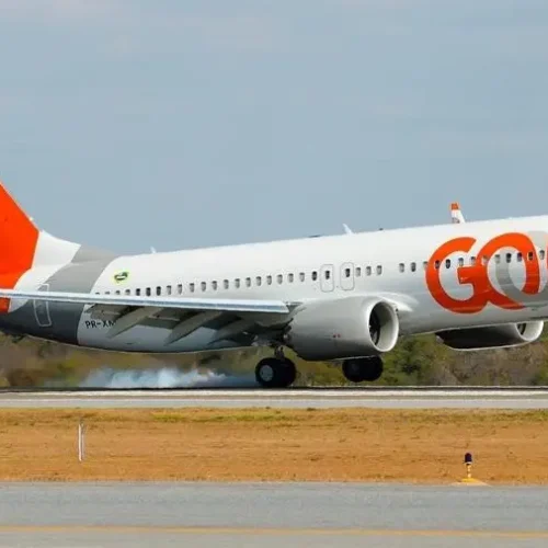 Elmano assegura continuidade do voo direto entre Fortaleza e Orlando em parceria