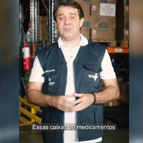 “Evandro Leitão assegura medicamentos sempre disponíveis nas unidades de saúde de Fortaleza”