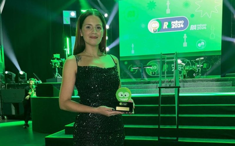 Excelência de Dentro para Fora: A Estratégia de Amanda Guboglo que Conquistou o Prêmio Consumidor Moderno