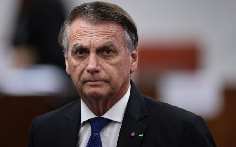 Parceiros preveem detenção de Bolsonaro em novembro após decisão final do processo
