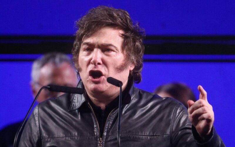 Partido de Javier Milei vence eleições legislativas na Argentina com mais de 40% dos votos