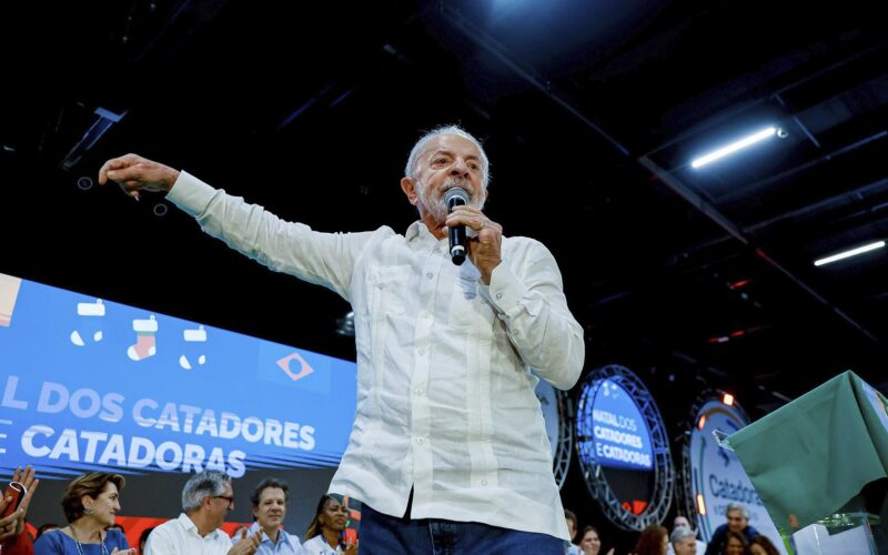 Financial Times britânico aposta na reeleição de Lula em 2026, apontam previsões