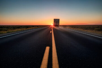 Investimentos em rodovias na Bahia ampliam eficiência logística e fortalecem transporte de veículos