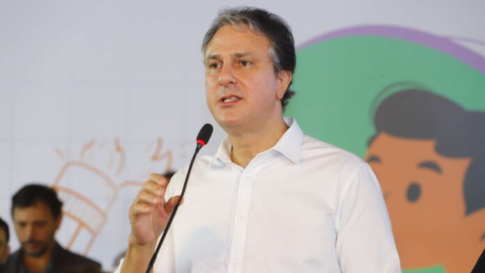 Ministro Camilo Santana anuncia aumento real do piso salarial dos professores para 2026