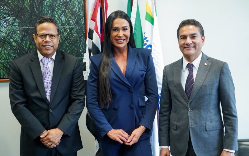 “Gracyanne Barbosa se filia ao Republicanos: ‘Estou em sintonia com meus princípios’, afirma”