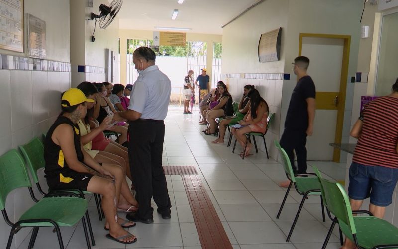 Saúde em alerta: postos de saúde de Fortaleza lotados por casos de gripe; reposição de medicamentos necessária