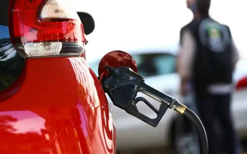 Piauí reduz ICMS sobre diesel importado, Ceará ainda não decide aderir.