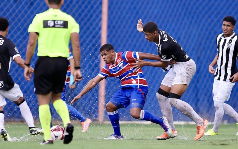 Fortaleza e Atlético Mineiro ficam no empate na primeira partida das quartas de final da Copa do Brasil Sub-17