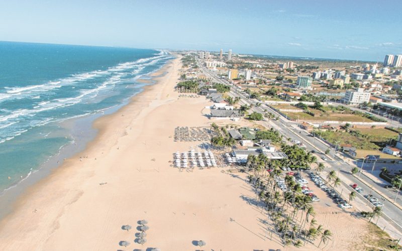 Pactuação judicial assegura reestruturação e permanência das barracas na Praia do Futuro, em Fortaleza