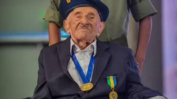 Fortaleza se despede de ex-combatente da FEB aos 108 anos, um herói da Segunda Guerra Mundial