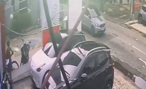Furtos em alta: mulher é capturada ao roubar bicicleta em bairro de elite em Fortaleza