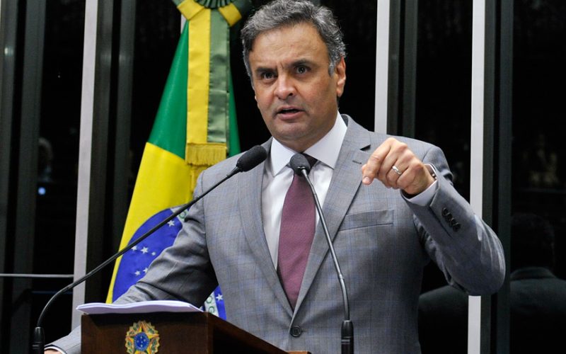 Aécio Neves aponta Ciro Gomes como forte opção para a corrida presidencial de 2026