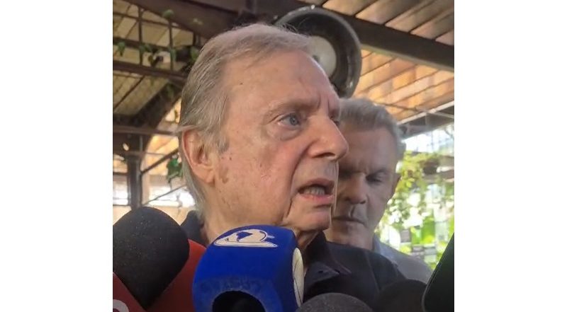 Tasso apoia Ciro na corrida ao governo e afirma que Roberto Cláudio “deve encontrar seu espaço